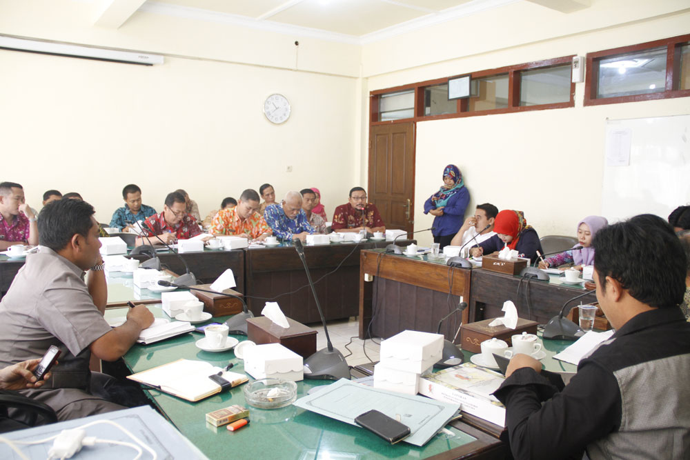 Pansus Bahas LKPJ Bersama SKPD