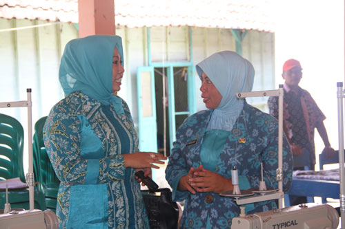 Ketua DPRD Kunjungi Pelatihan Menjahit