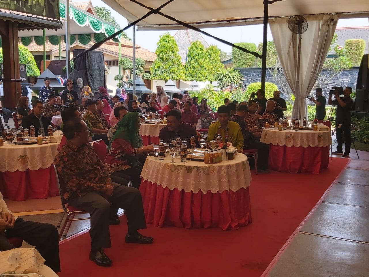 Dewan Saksikan Pagelaran Wayang Wong Thengul di TMII