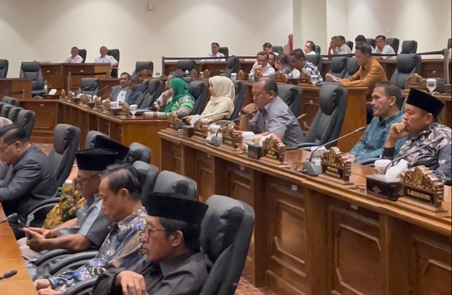 Rapat Paripurna DPRD Bahas Perubahan Perda Pajak dan Retribusi Daerah