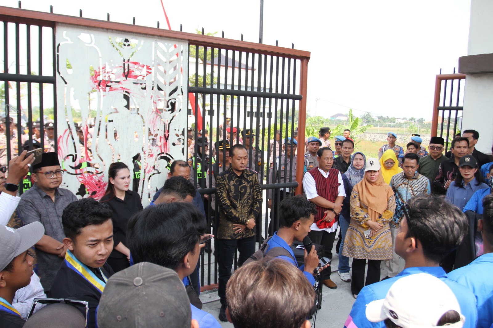 Mahasiswa Gelar Aksi Damai, Sampaikan Tujuh Tuntutan