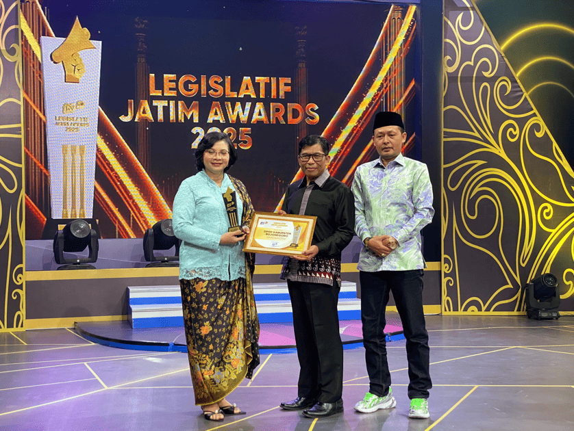 DPRD Bojonegoro Raih Dua Penghargaan
