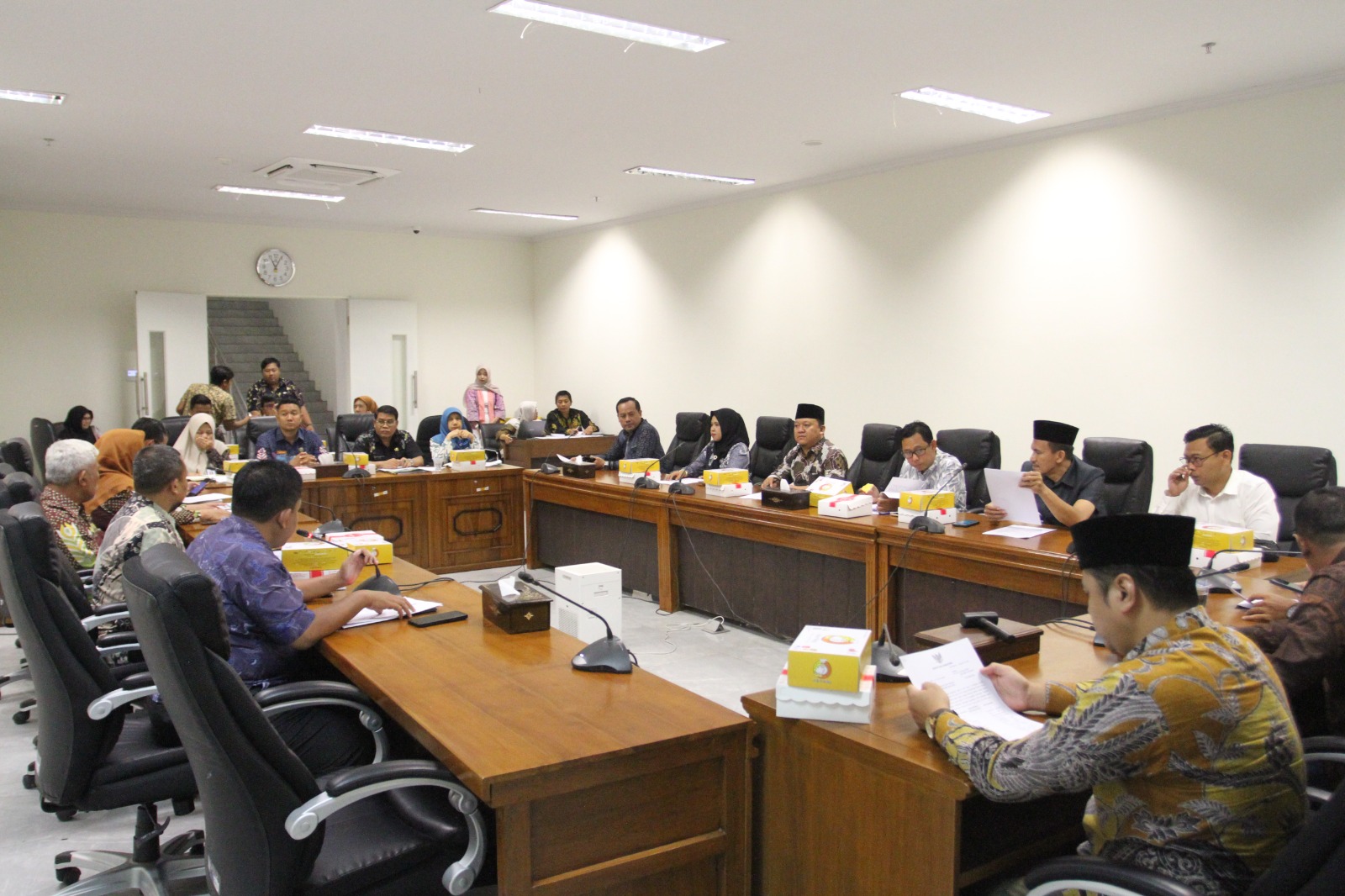 Bapemperda Bahas Propemperda Tahun 2026 bersama Tim Eksekutif