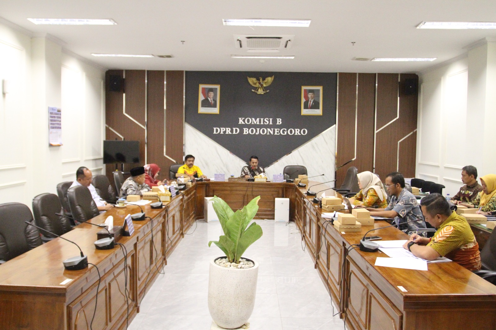 Evaluasi Kinerja 2025 dan Bahas Rencana Program APBD 2026