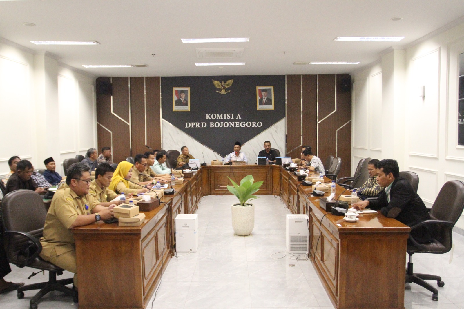 Komisi A Bahas Rencana Pengisian Kepala Desa dan Perangkat Desa Tahun 2026