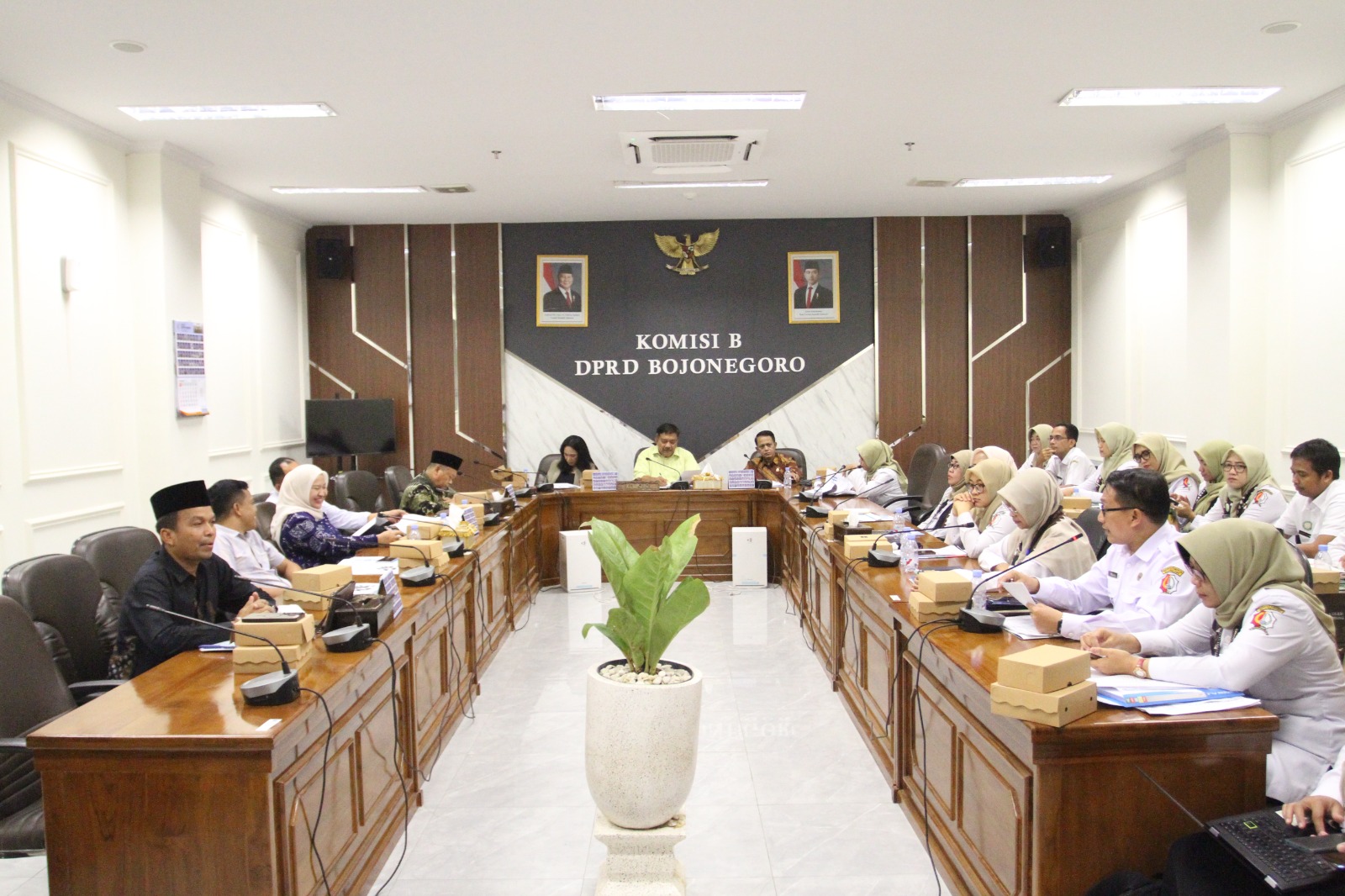Komisi B DPRD Bojonegoro Evaluasi Kinerja 2025 dan Bahas Rencana Program pada APBD 2026