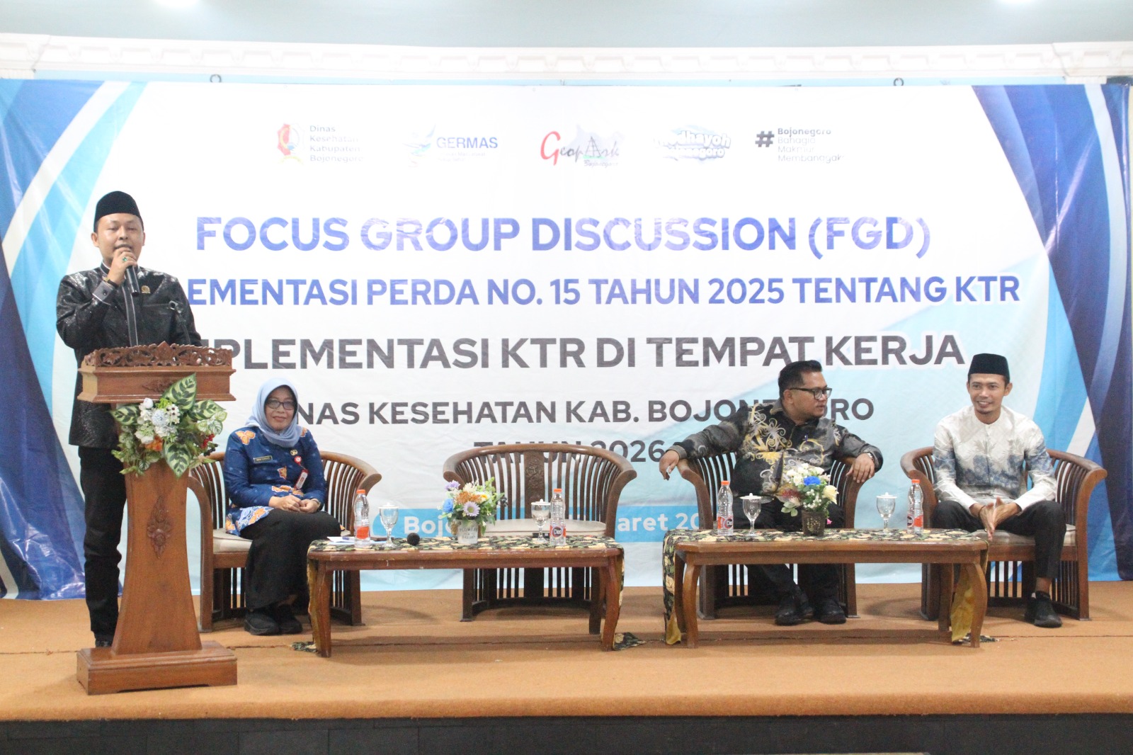 Ketua DPRD bersama Komisi C Jadi Narasumber Percepatan Implementasi Perda KTR