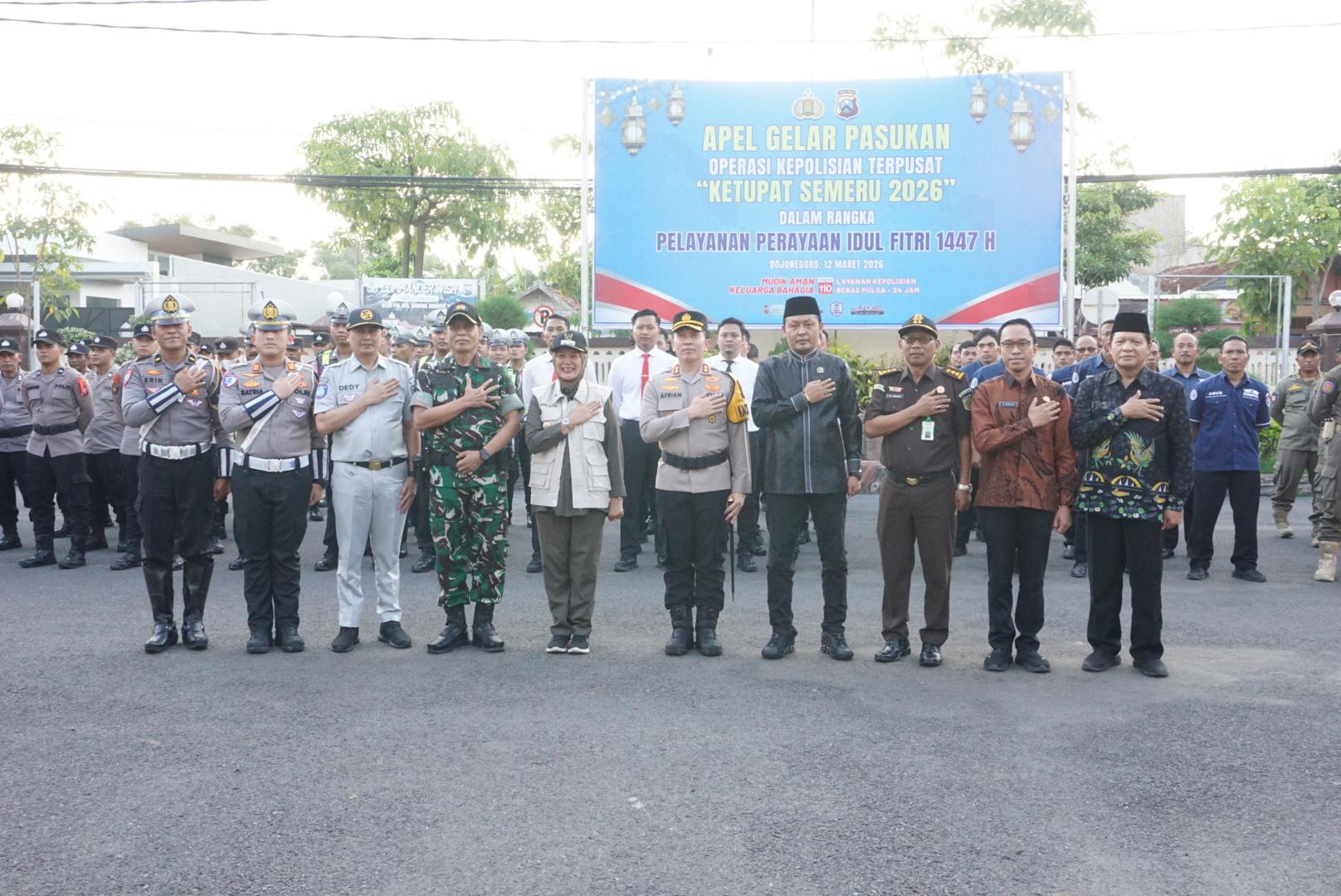 Ketua DPRD Bojonegoro Hadiri Apel Gelar Pasukan Operasi Ketupat Semeru 2026 di Polres Bojonegoro