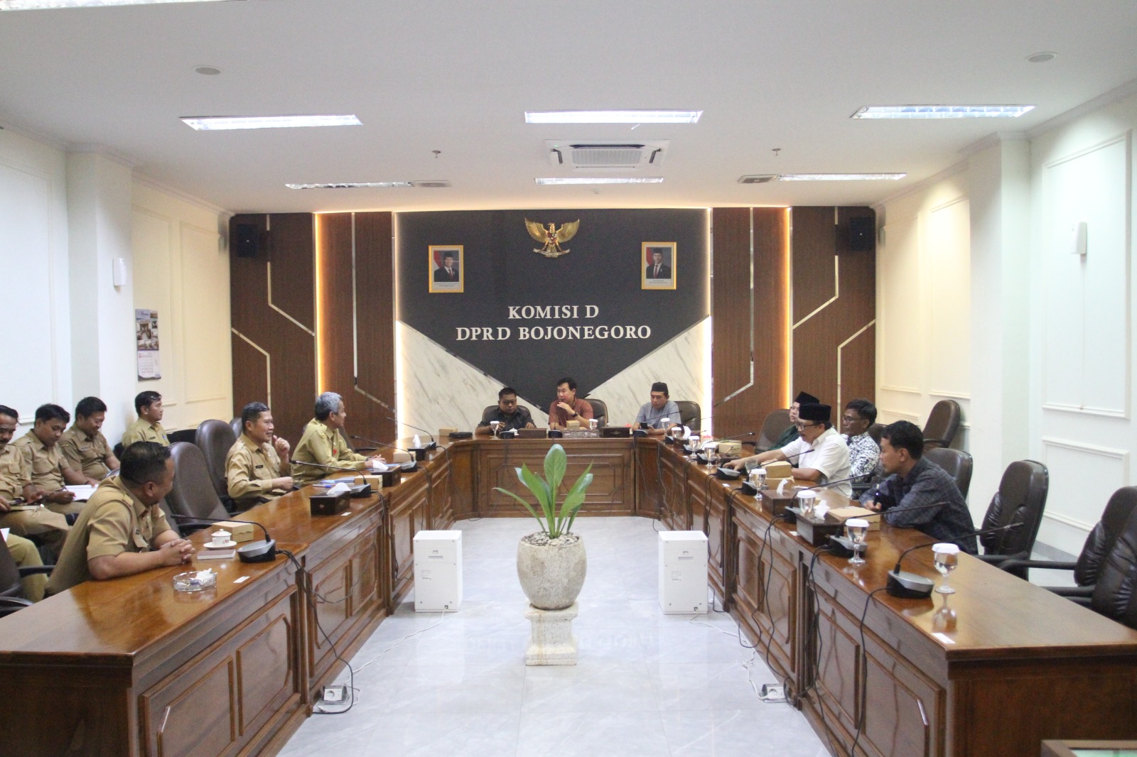 Komisi D Bahas Tindak Lanjut Hasil Kunjungan Lapangan Bersama OPD Terkait