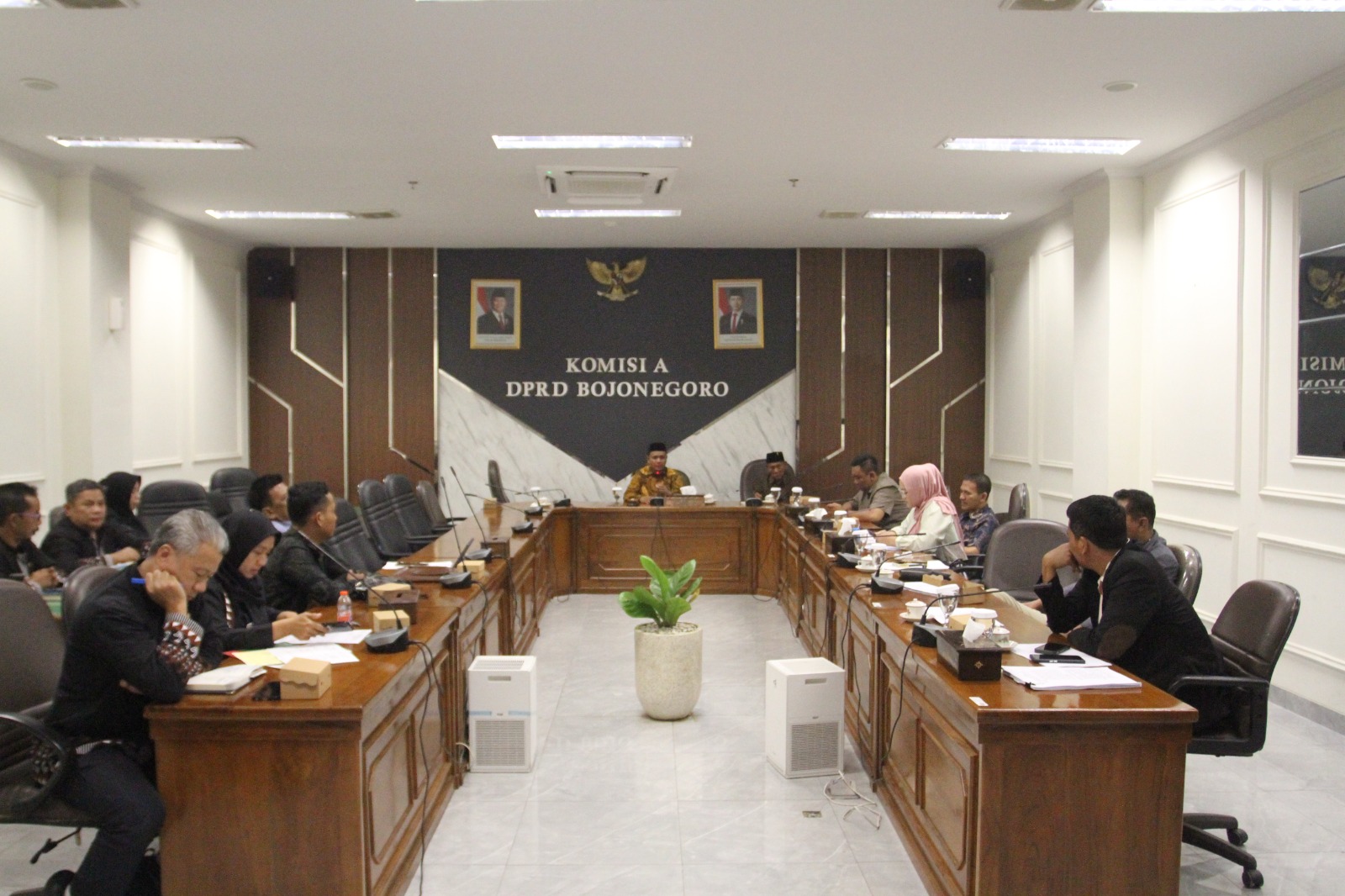 Komisi A Bahas Jual Beli Tanah di Desa Klampok