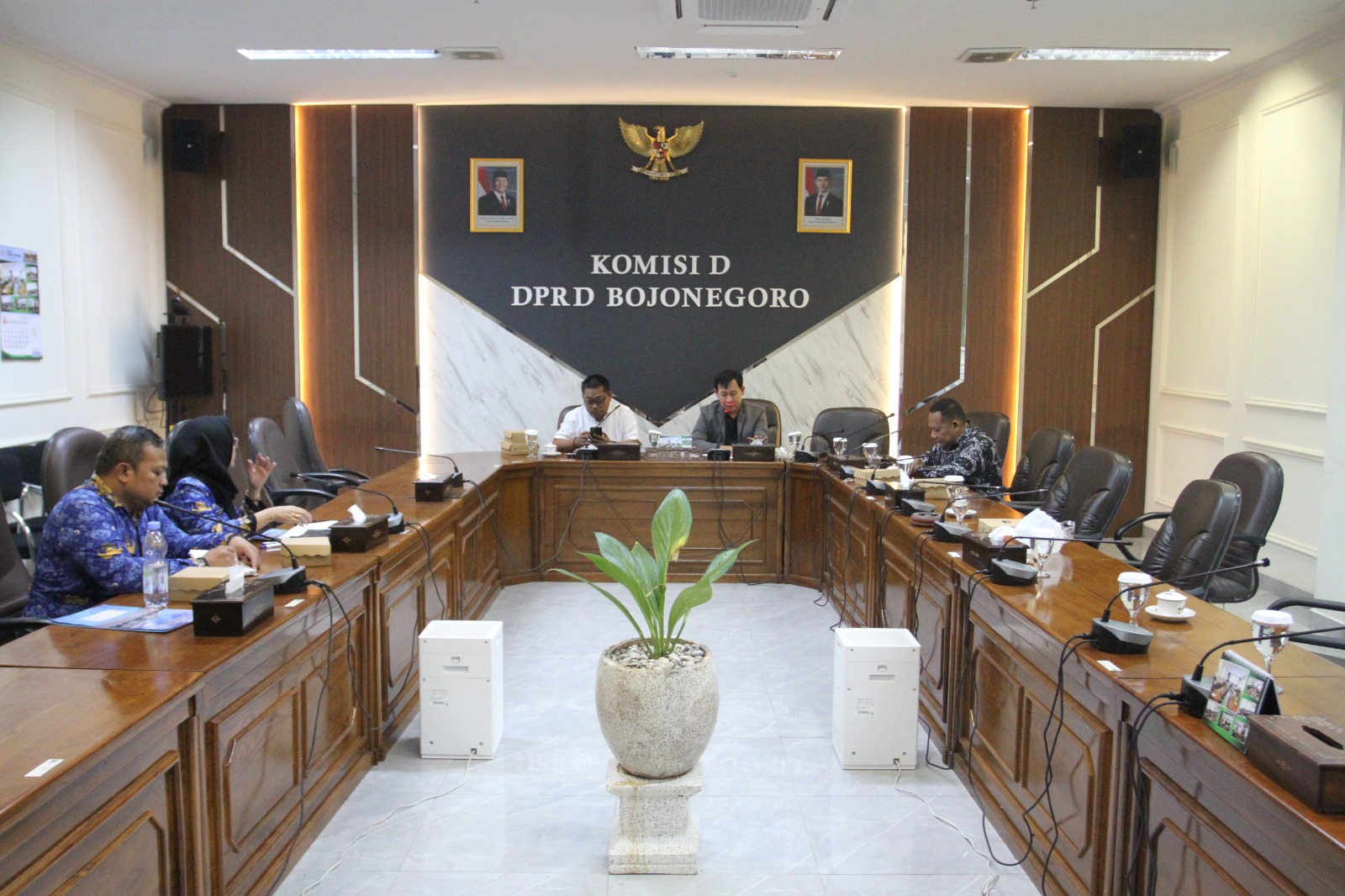Komisi D Evaluasi Pelaksanaan Program dan Kegiatan Dinas Lingkungan Hidup Tahun 2026