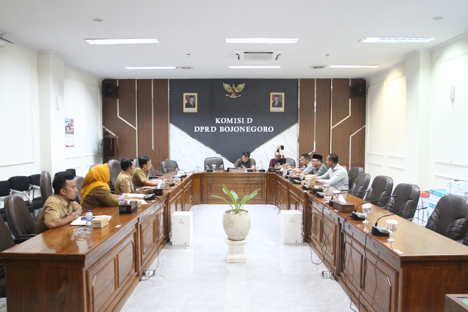 Komisi D Bahas Pelaksanaan Kegiatan Fisik Tahun 2026
